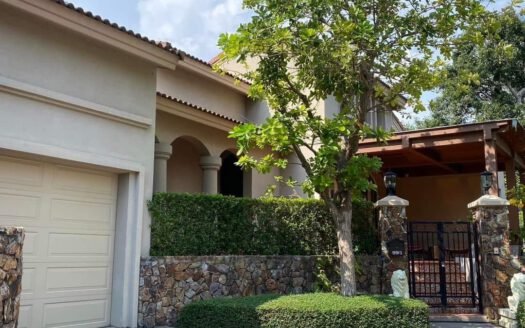 Silk Road Pool Villa