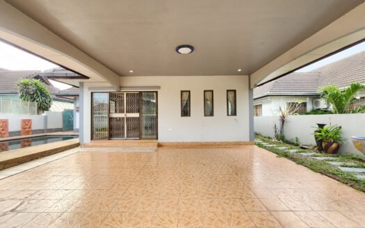 Rawiporn Palace pool villa for sale